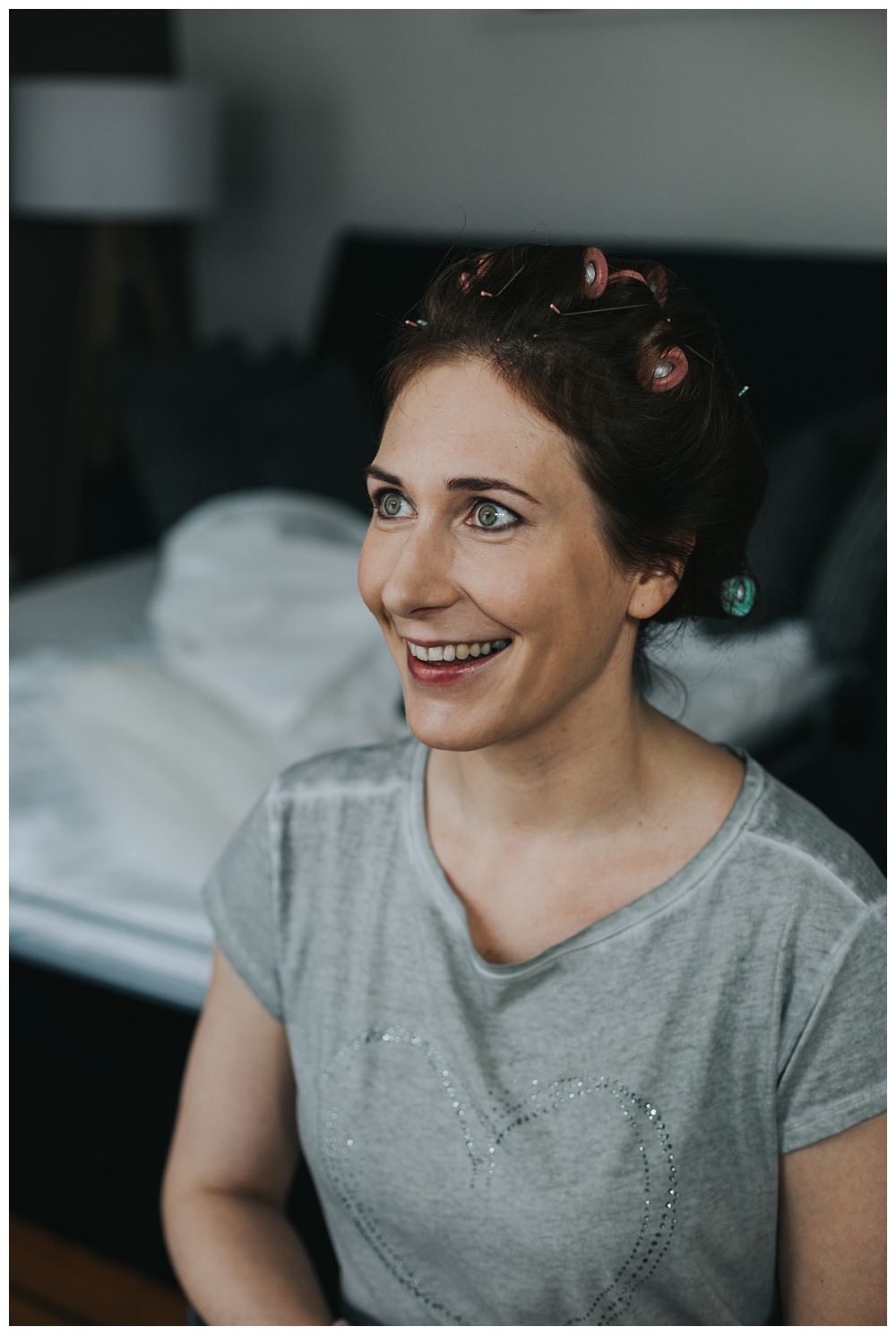 Honeymoon Pictures urbane Hochzeitsfotografie Hochzeit Berlin Soho House House of Weekend Hochzeitsfotos Hochzeitsreportage Hochzeitsbilder Fotodokumentation Brautkleid Getting Ready Amano Hotel Braut Make-Up Hochzeitsstyling