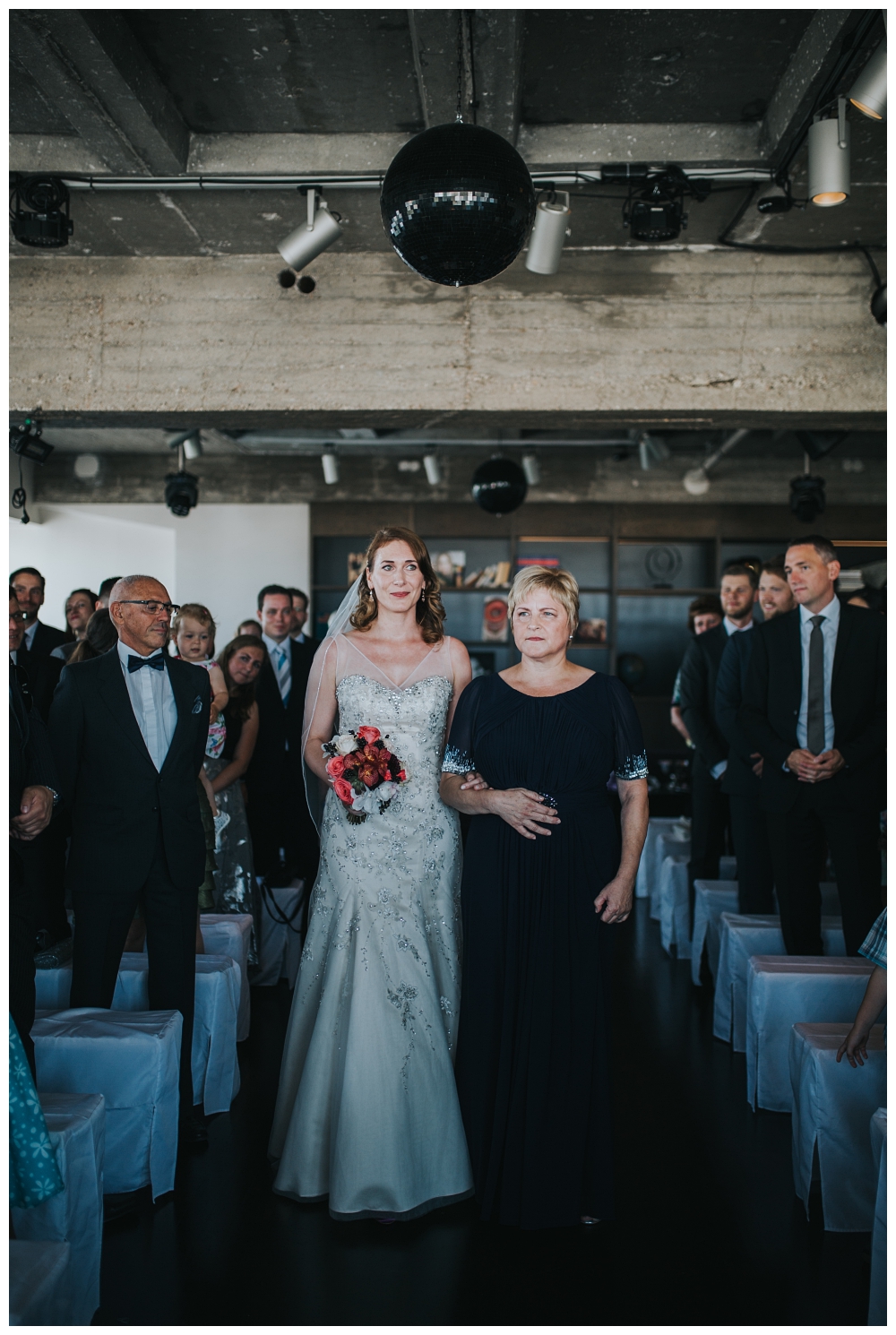 Honeymoon Pictures urbane Hochzeitsfotografie Hochzeit Berlin Soho House House of Weekend Hochzeitsfotos Hochzeitsreportage Hochzeitsbilder Fotodokumentation freie Trauung Industrial 