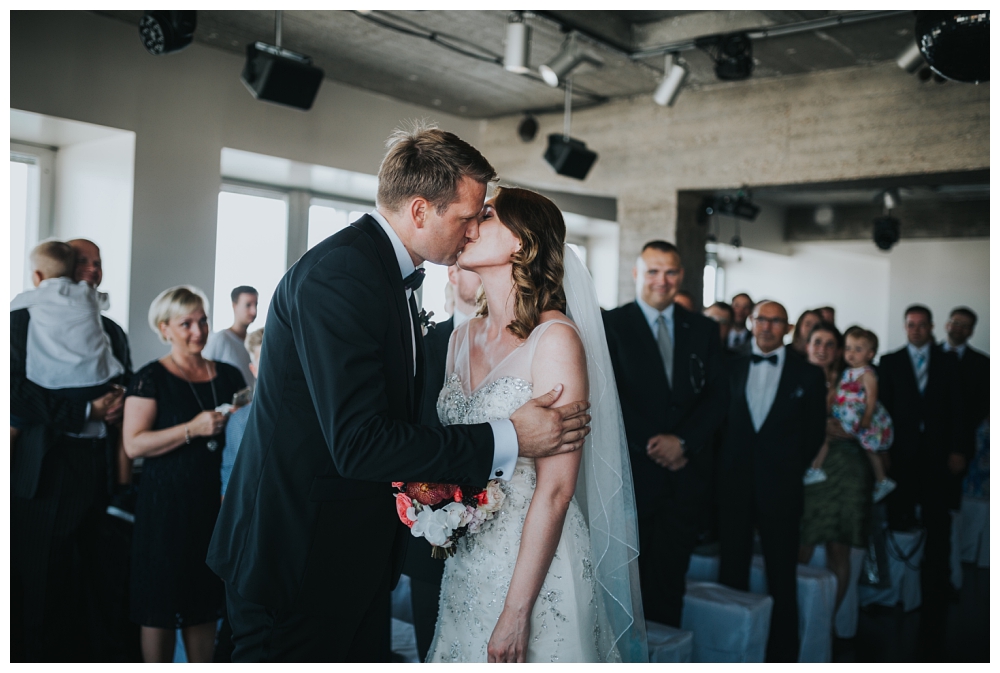 Honeymoon Pictures urbane Hochzeitsfotografie Hochzeit Berlin Soho House House of Weekend Hochzeitsfotos Hochzeitsreportage Hochzeitsbilder Fotodokumentation freie Trauung Industrial 