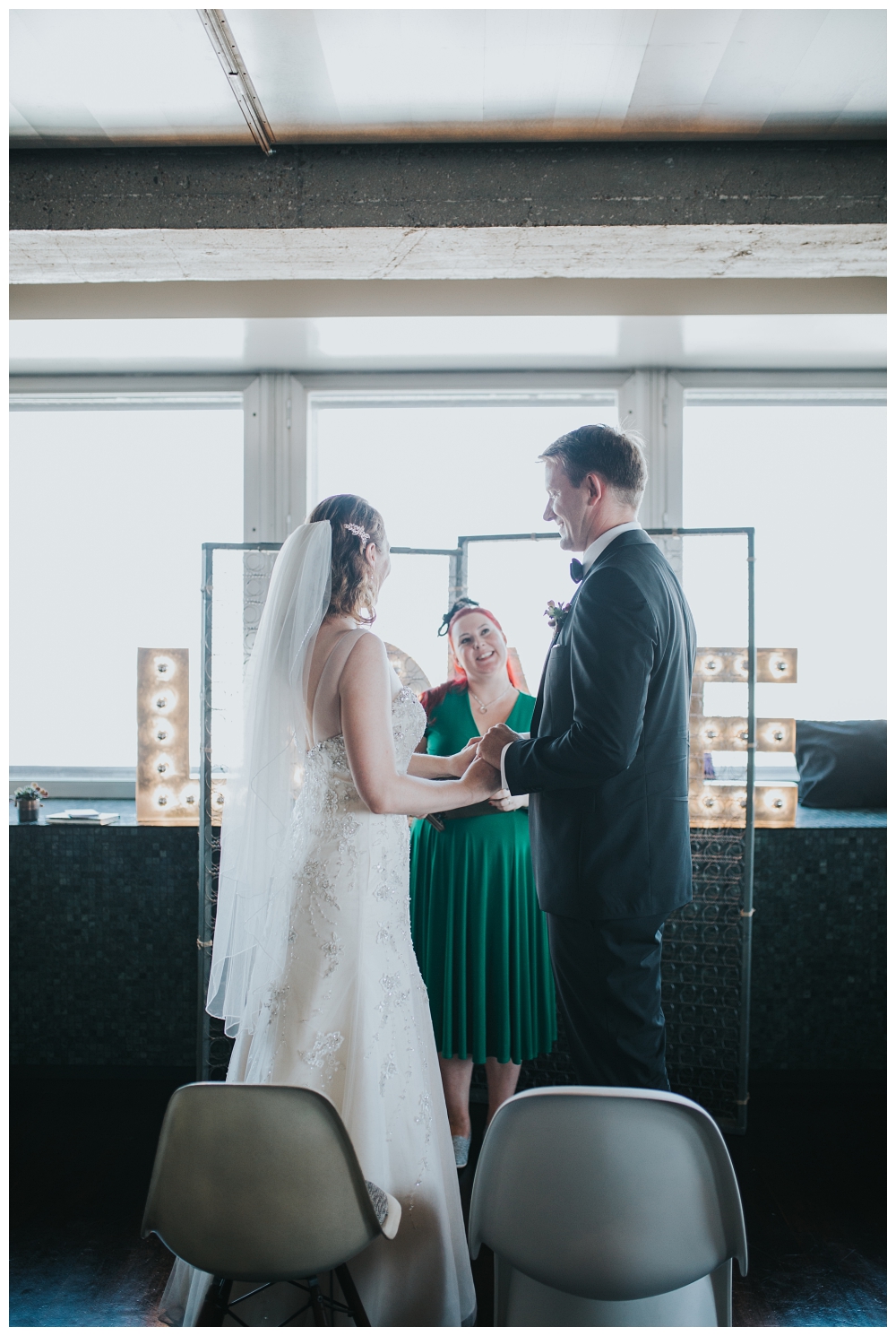 Honeymoon Pictures urbane Hochzeitsfotografie Hochzeit Berlin Soho House House of Weekend Hochzeitsfotos Hochzeitsreportage Hochzeitsbilder Fotodokumentation freie Trauung Industrial Freakin Fine Weddings