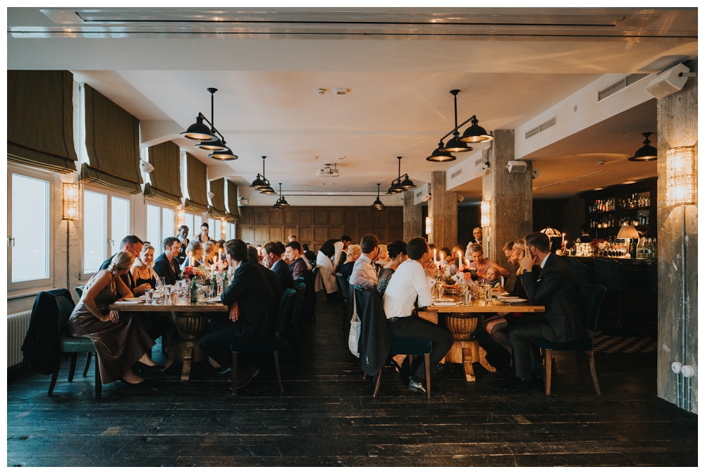 Honeymoon Pictures urbane Hochzeitsfotografie Hochzeit Berlin Soho House House of Weekend Hochzeitsfotos Hochzeitsreportage Hochzeitsbilder Fotodokumentation freie Trauung Industrial 