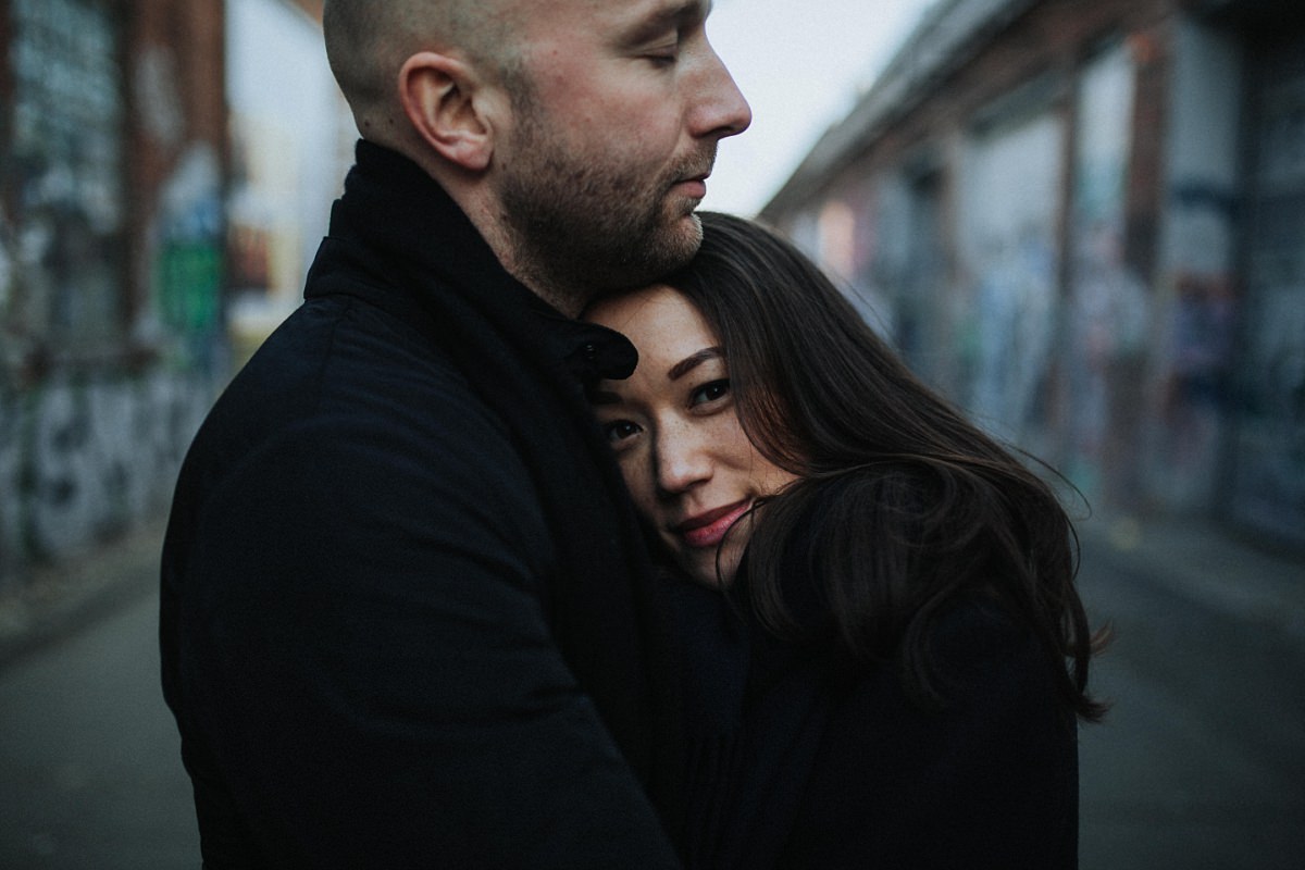 HoneymoonPictures Paarshooting Berlin Kreuzberg Arena Urban Romantisch Paarfotos Brandenburg Potsdam Alternativ Modern