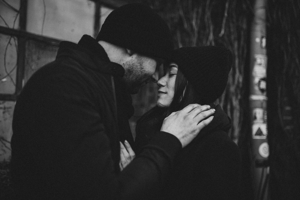 HoneymoonPictures Paarshooting Berlin Kreuzberg Arena Urban Romantisch Paarfotos Brandenburg Potsdam Alternativ Modern