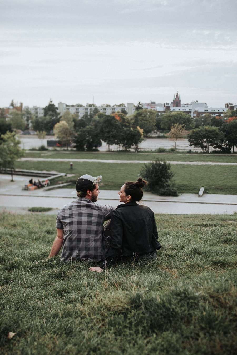 HochzeitsfotografBerlin Paarshooting Paarfotos Pärchenfotos Berlin Prenzlauer Berg PaarshootingBerlin