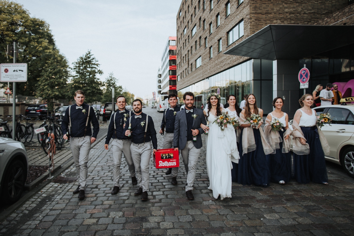 Hochzeitsfotograf Berlin Hochzeitsfotos modern authentisch urban nhow hotel berlin rougerose honeymoonpictures
