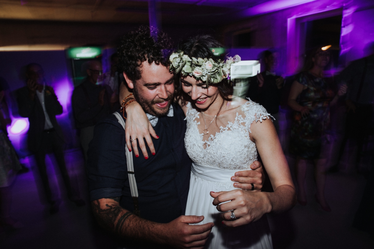 Hochzeitsfotograf Berlin Hochzeitsfotos modern authentisch urban nhow hotel berlin rougerose honeymoonpictures