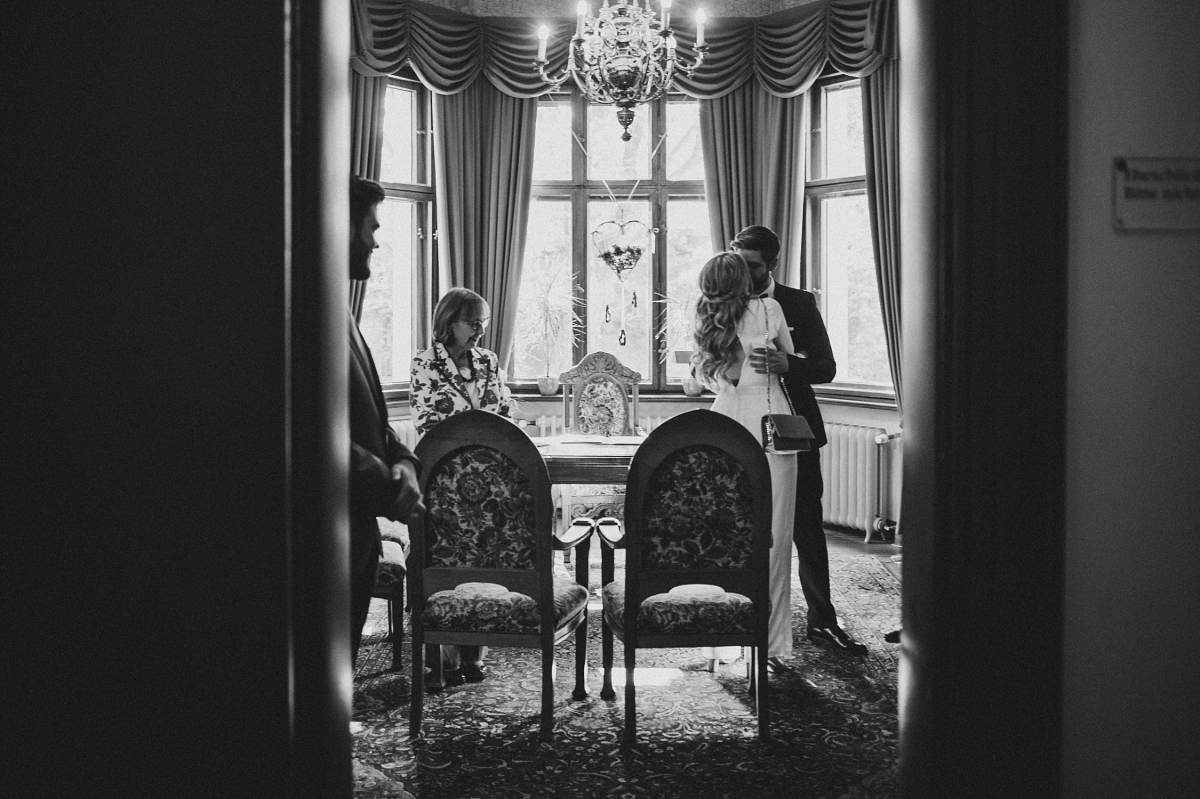 VillaKogge HochzeitfotografBerlin Hochzeitsfotos Hochzeitsfotografin moderneHochzeit heiratenBerlin Berlin StandesamtBerlin HoneymoonPictures urban modern authentisch
