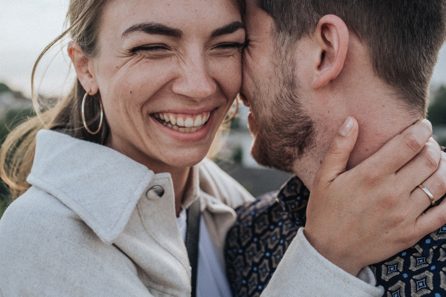 StoriesofUs_Paarshooting_Paarfotos_Hochzeitsfotograf_Berlin_Coupleshooting_modern