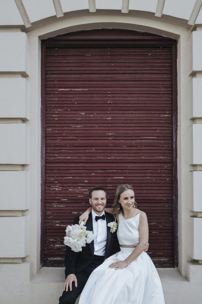 Hochzeit im Atelier am Moritzplatz Rooftop Rit Carlton Hotel Getting Ready Hochzeitsfotografin Berlin HochzeitsfotografinBerlin