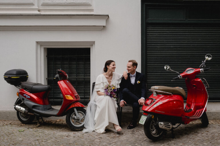 summer wedding at heimlich treu